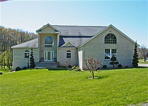 1st image of 105 Willow Springs Dr