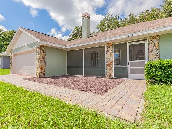 3rd image of 803 Crestview Cir W