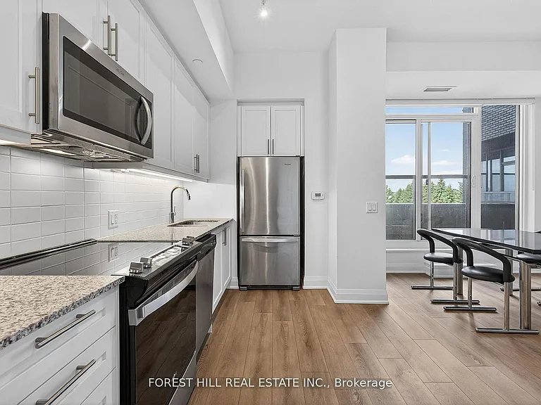 10 Gatineau Dr #208 — Photo 12