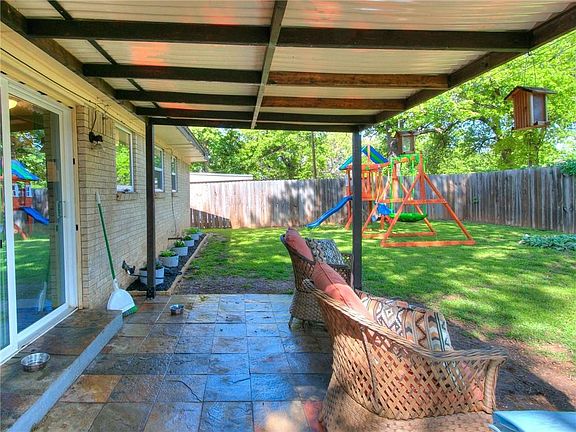 5th image of 7105 NW 6th St