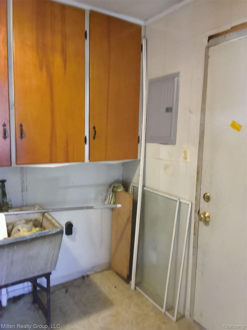 6169 Van Syckle Ave, photo 23