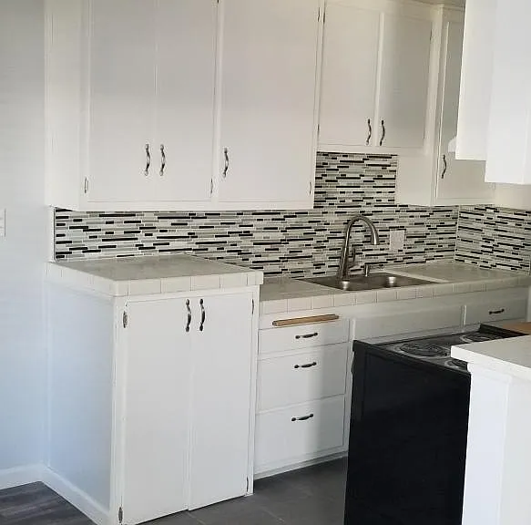6830 Woodley Ave #5 — Photo 8