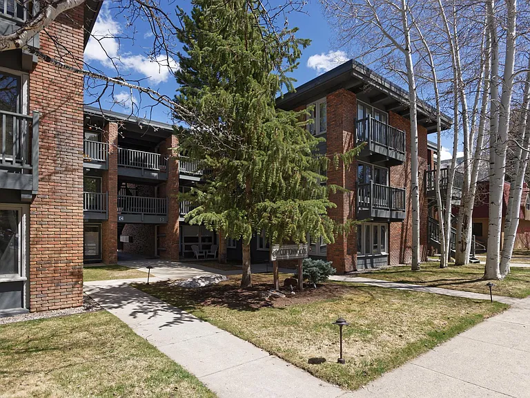 124 W Hyman Ave #3D — Photo 19