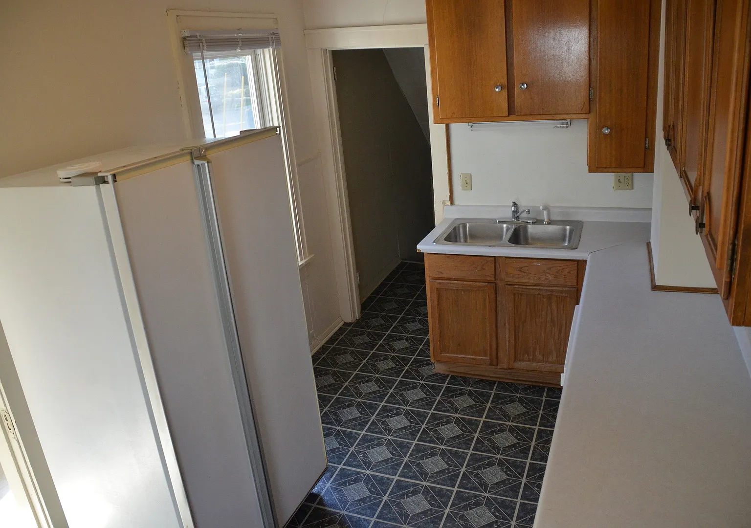 935 Vilas Ave — Photo 4