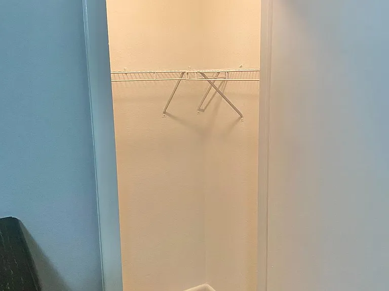 272 Alexandra Dr #13 — Photo 8