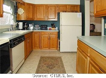 4th image of 244 Georgetown Dr