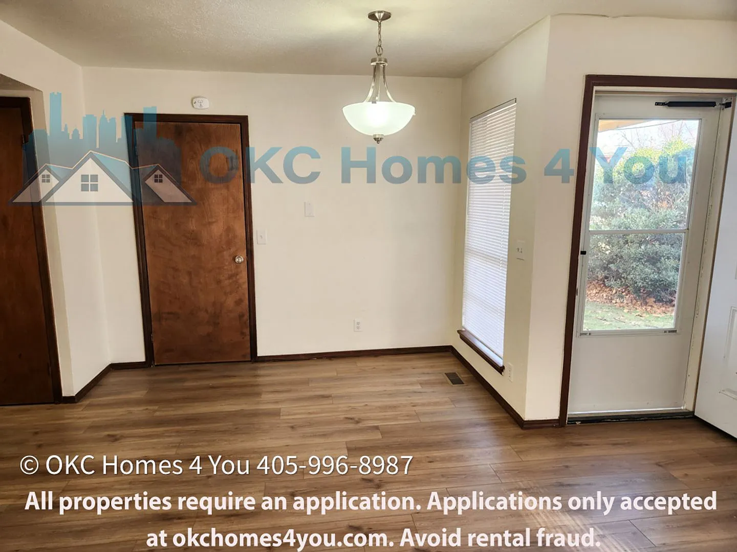 Large 3 bed, 2 1/2 bath duplex. — Photo 4