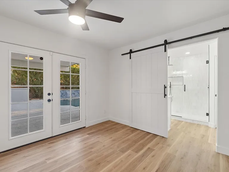 8525 E Clarendon Ave — Photo 12