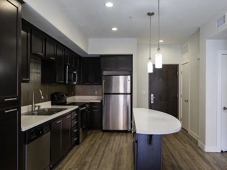 Urbana East Village Rental Flats — Photo 43