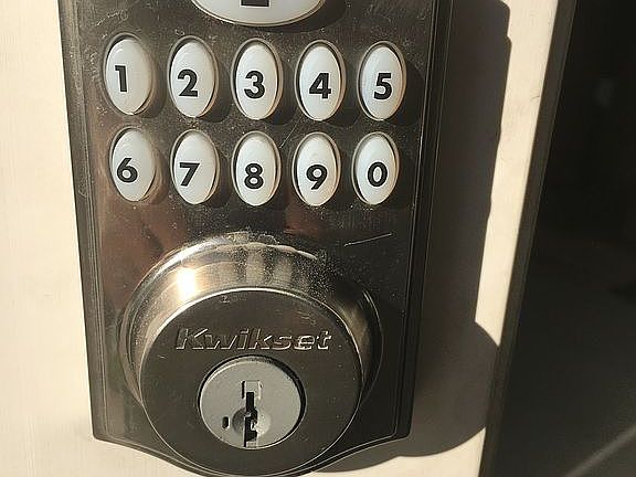 Keyless entry -alarm 