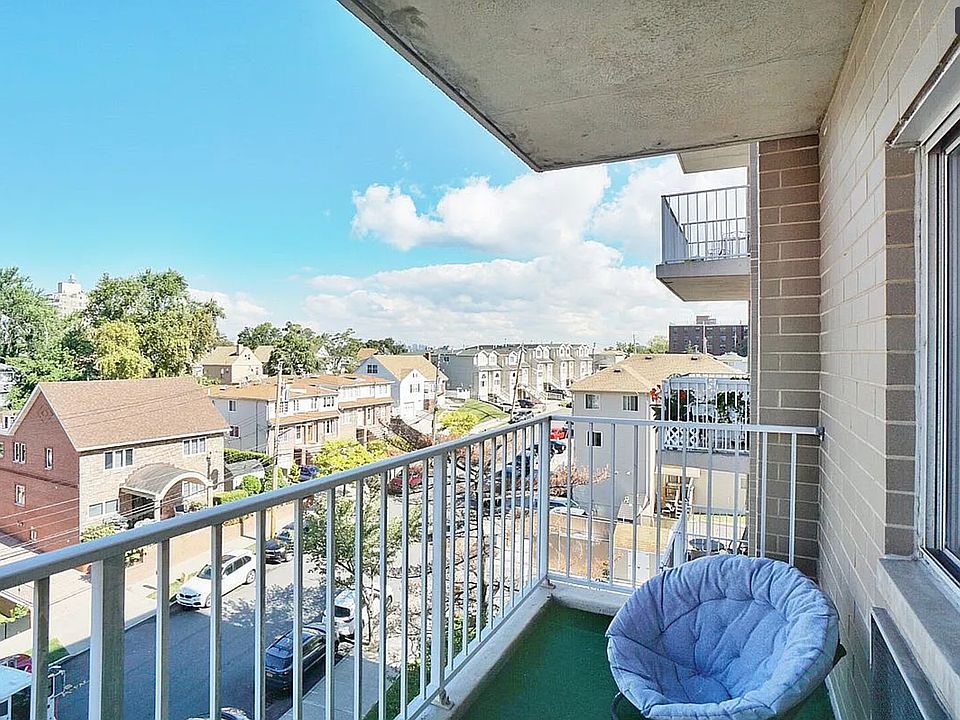 1st image of 6 New Ln APT 4