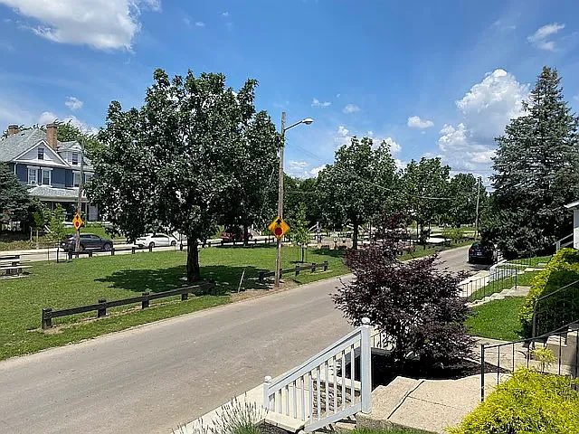 222 Dakota Ave #222 — Photo 3