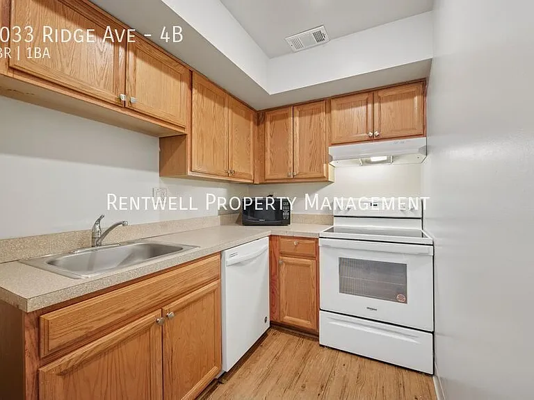 7033 Ridge Ave #4B — Photo 1
