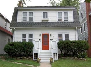 1108 Grant St, Evanston, IL 60201