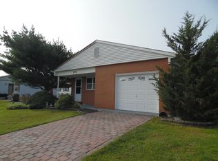 31 Rodhos St, Toms River, NJ