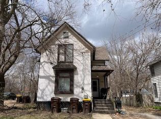 1126 Benton St, Rockford, IL 61107