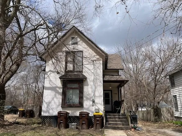 1126 Benton St, Rockford, IL 61107
