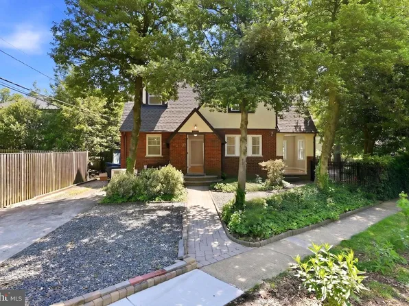 2511 S Grant St, Arlington, VA 22202