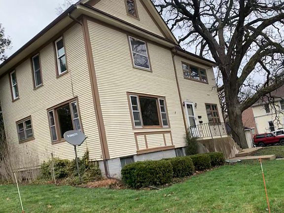 3rd image of 48 E Hattendorf Ave