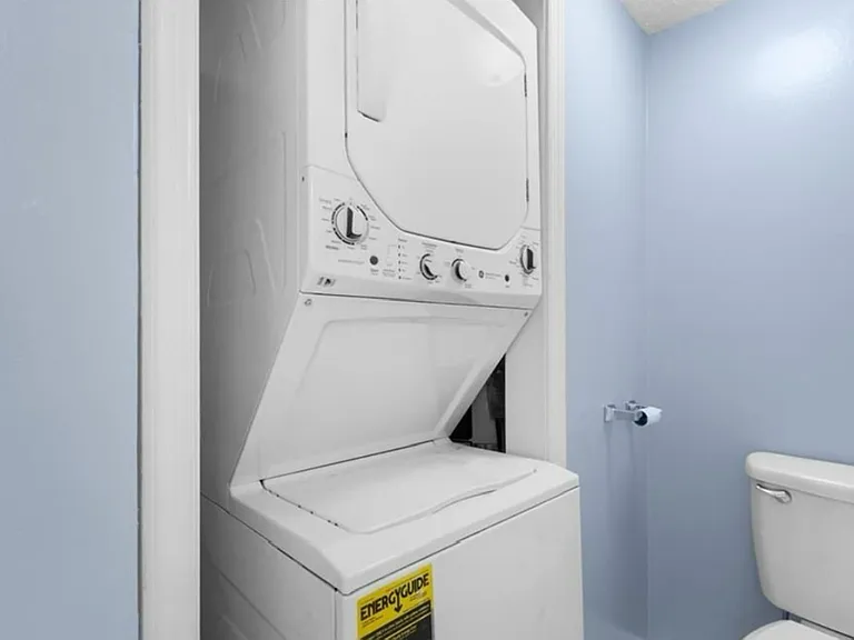 30 Pacific Dr #1 — Photo 6
