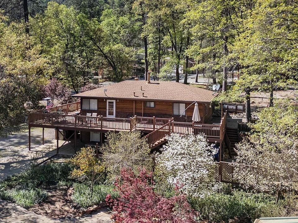 1st image of 17856 Lake Dr