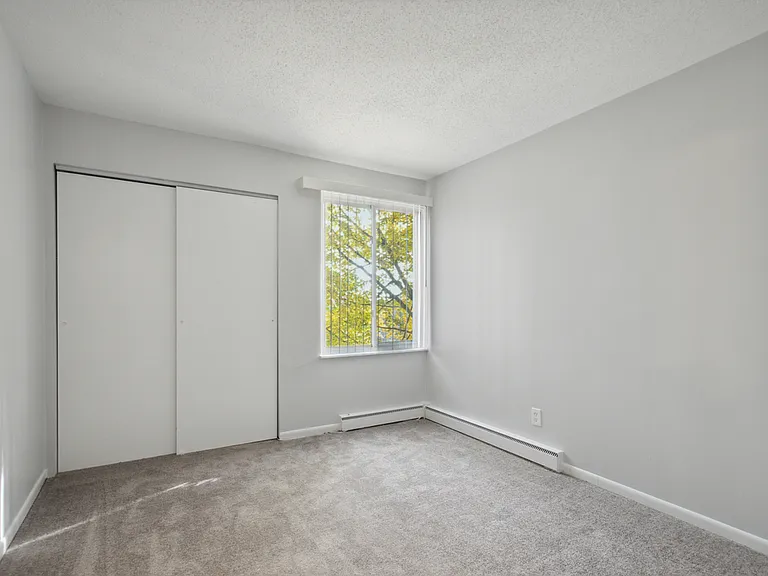 Golden Hill Apartments — Photo 44