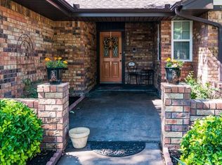 9109 Westwood Shores Dr, Fort Worth, TX 76179