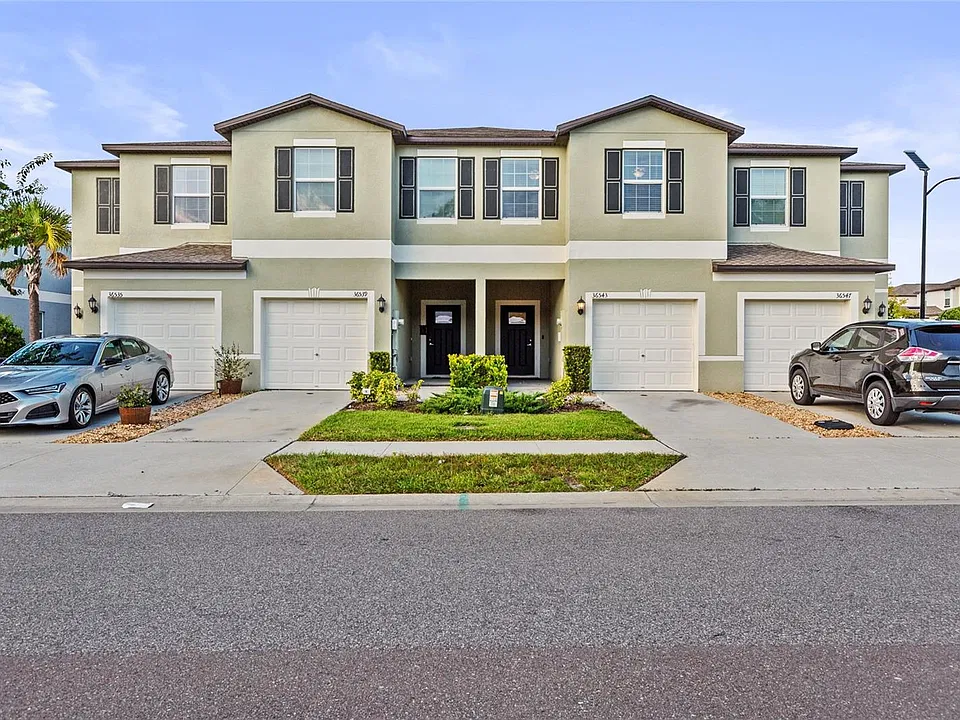 36543 Garden Wall Way