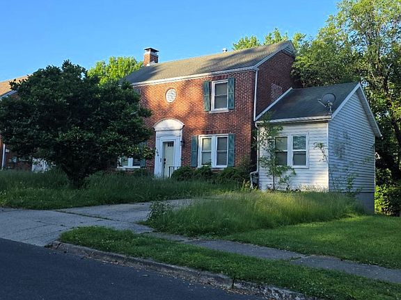 3rd image of 109 Douglas Dr