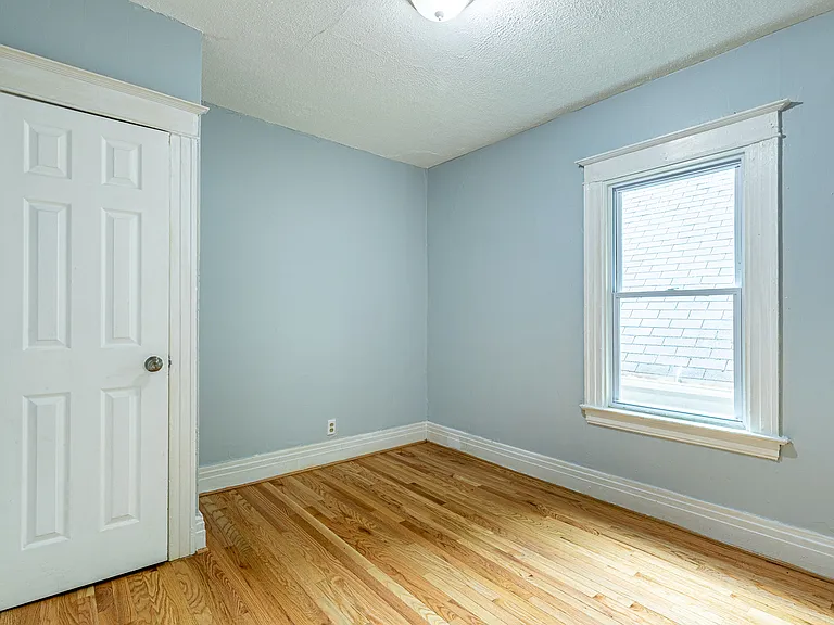 437 Cottage St — Photo 19