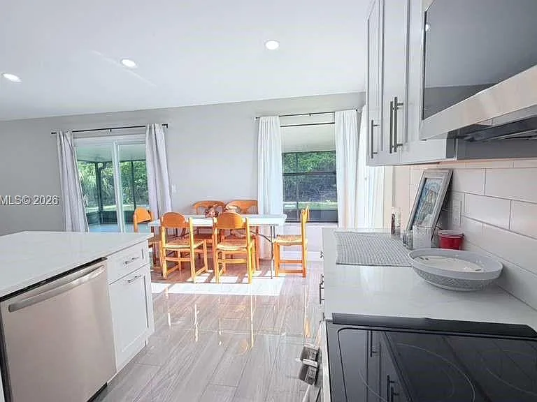 1498 Beche St SE — Photo 14
