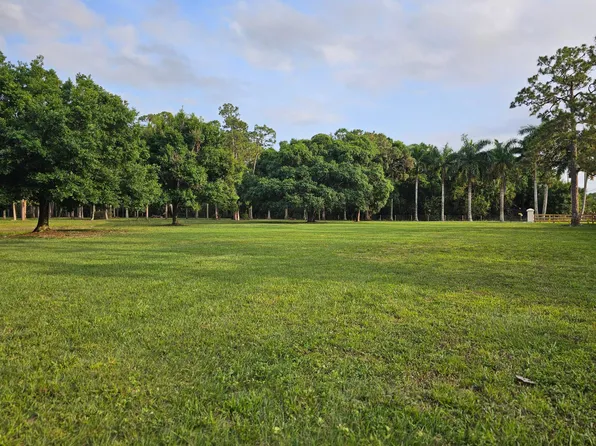2150 C Road, Loxahatchee Groves, FL 33470