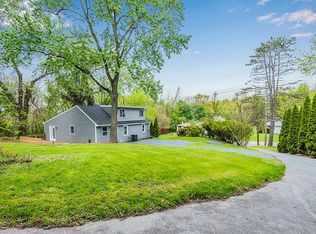 4901 Chambers Hill Rd, Harrisburg, PA 17111