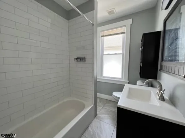 536 Chilton, Elizabeth City, NJ 07208