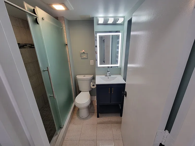 107 S 8th St #C — Photo 8