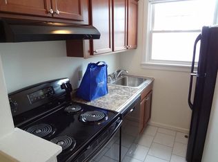 25 Montreal St APT 4, Portland, ME 04101