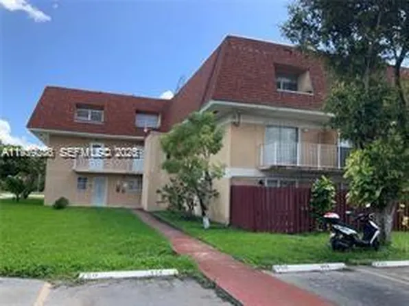 250 NW 107th Ave APT 213, Miami, FL 33172