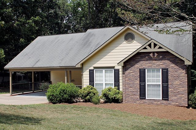 1st image of 110 Chinaberry Ct