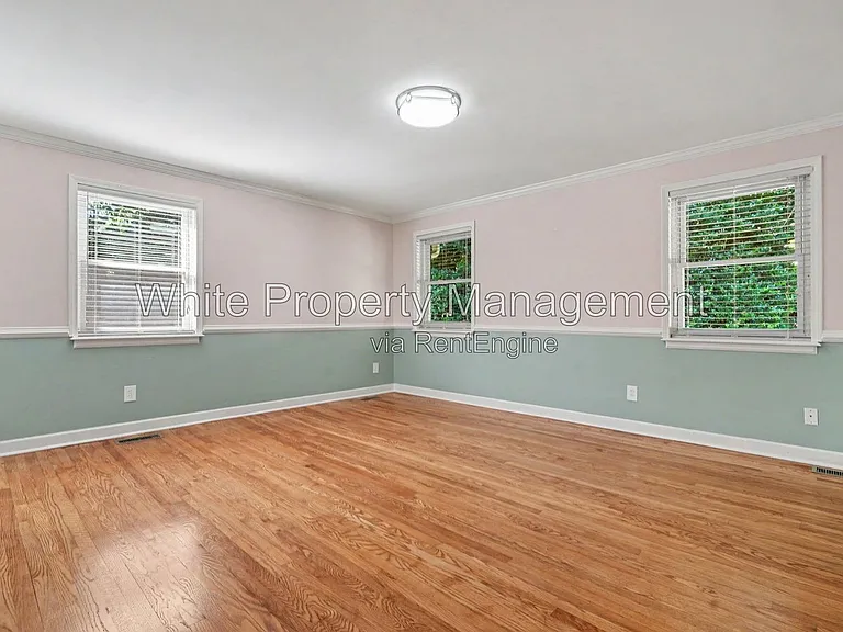 7017 Linda Lake Dr — Photo 10