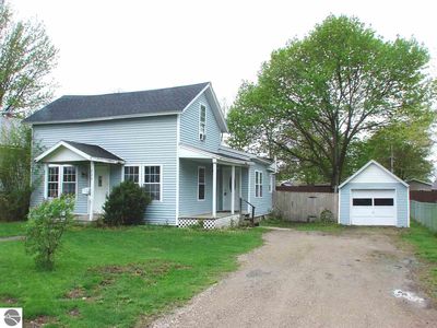 220 S Clinton St, Saint Louis, MI, 48880