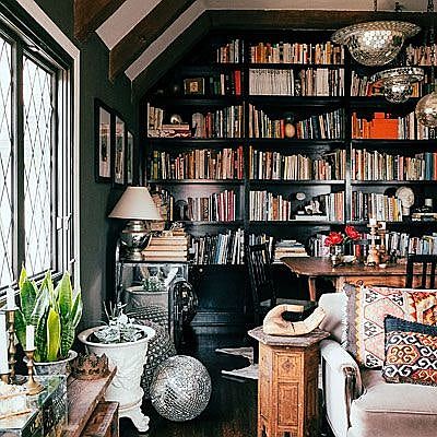 built in bookshelves