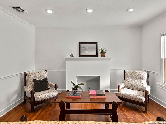 4th image of 168 THORAIN BLVD