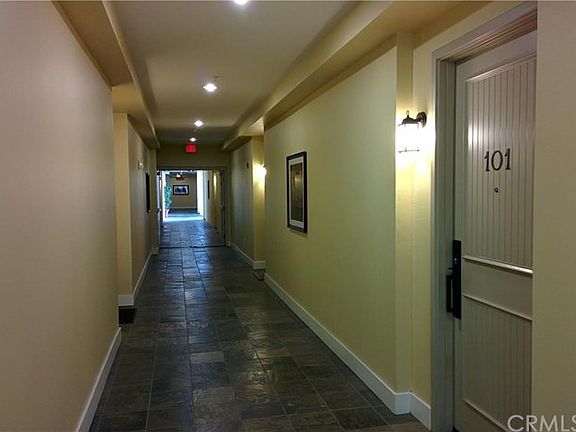 2nd image of 2367 Jefferson St #101