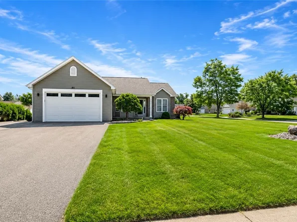 81 Venetia View Cir, Rochester, NY 14626