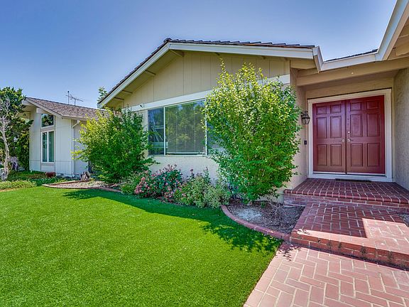 2nd image of 5302 Southbridge Pl