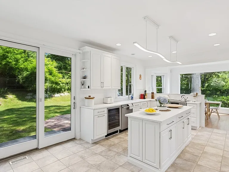 43 Lake Dr — Photo 18
