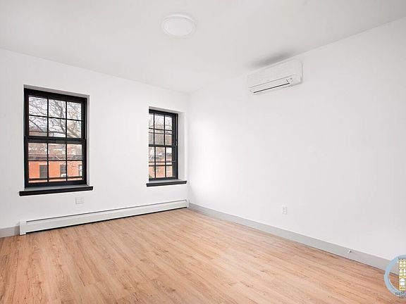 2nd image of 399 Clermont Ave #2A
