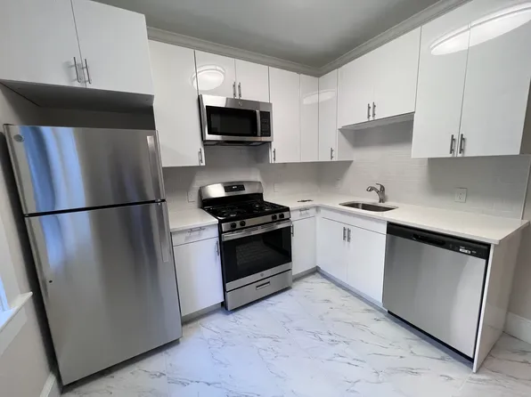 92 Longwood Ave #3, Brookline, MA 02446