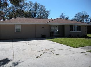 5923 Stratford Pl, New Orleans, LA 70131