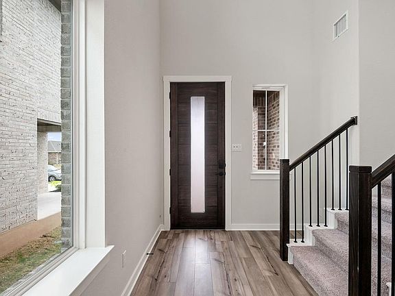 3rd image of 232 Brandywine Rd